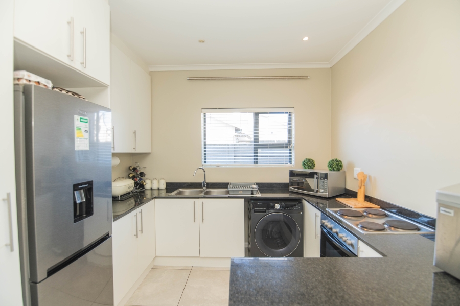 3 Bedroom Property for Sale in Pinelands Eastern Cape